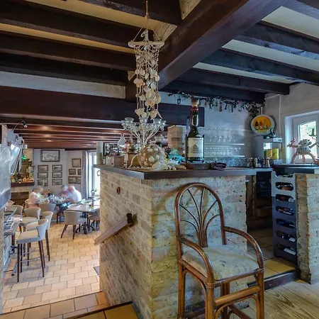 De Lanterfanters Vakantiehuisjes Holiday home *